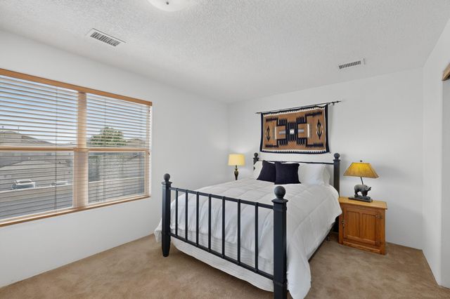 9535 Akutan Court NW, Albuquerque, NM 87120