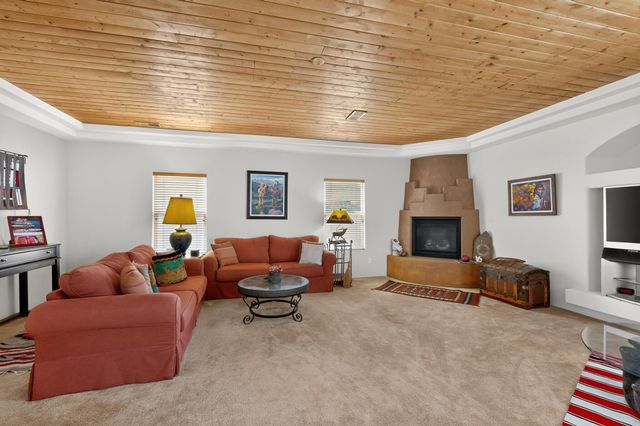 9535 Akutan Court NW, Albuquerque, NM 87120