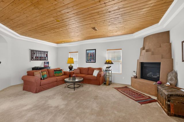 9535 Akutan Court NW, Albuquerque, NM 87120