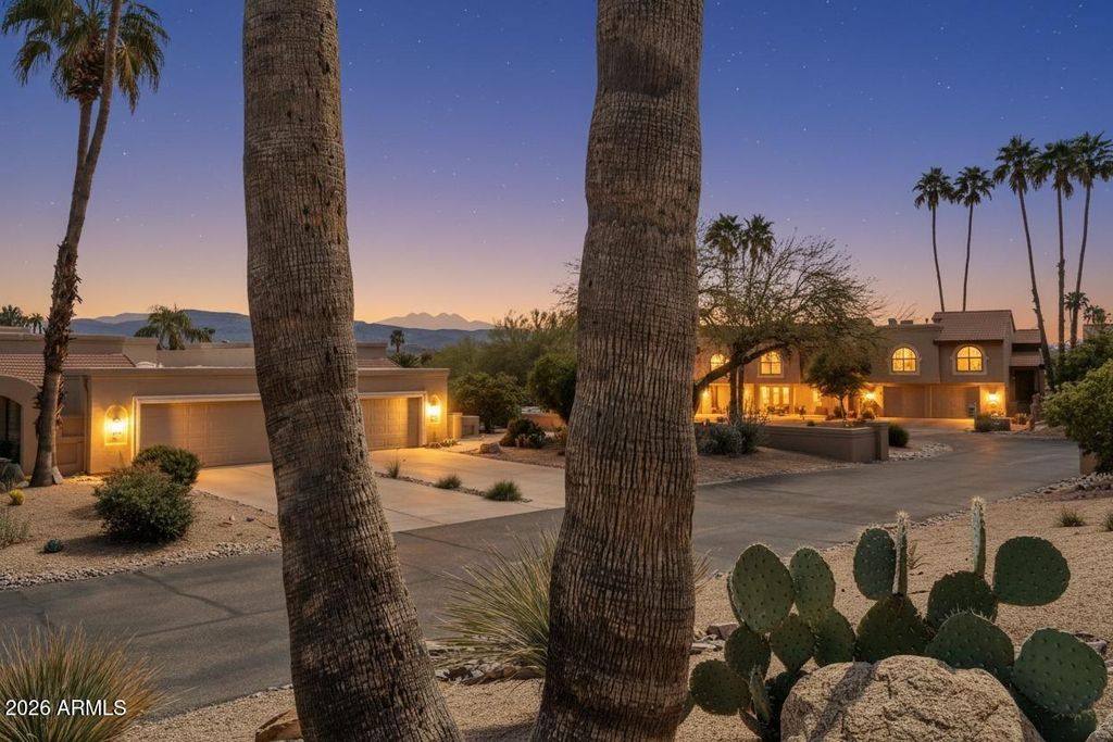 Image 48 of property listing at 25609 N FOREST Road N 3, Rio Verde, AZ 85263