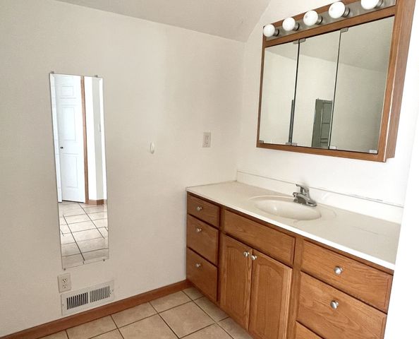 1668 Chartres Street, Lasalle, IL 61301