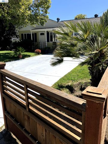 1066 Maple Ave, Vallejo, CA 94591