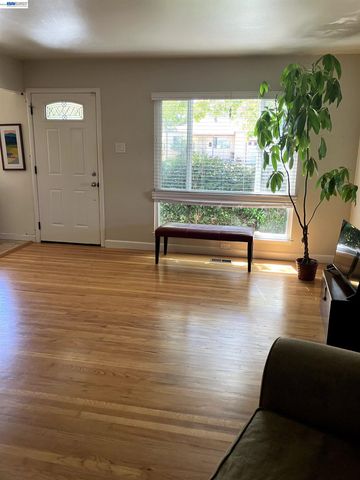 1066 Maple Ave, Vallejo, CA 94591