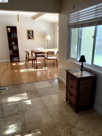 1066 Maple Ave, Vallejo, CA 94591