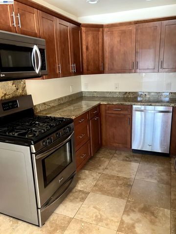 1066 Maple Ave, Vallejo, CA 94591