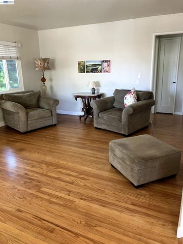 1066 Maple Ave, Vallejo, CA 94591