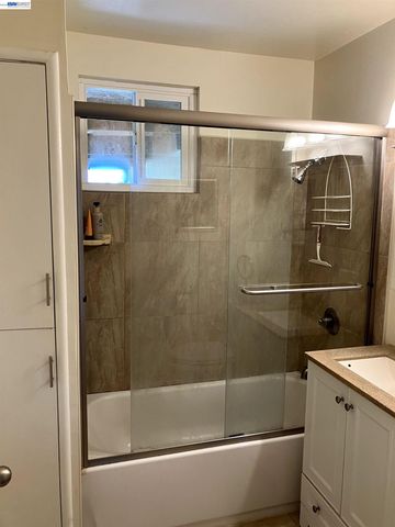 1066 Maple Ave, Vallejo, CA 94591