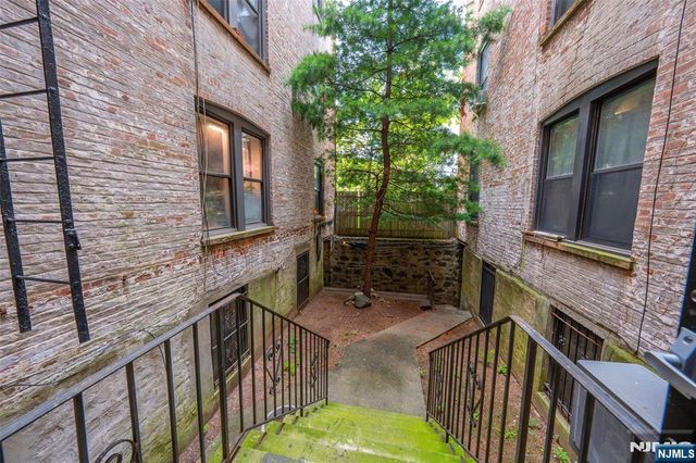 2700 John F Kennedy Boulevard 102, Jersey City, NJ 07306