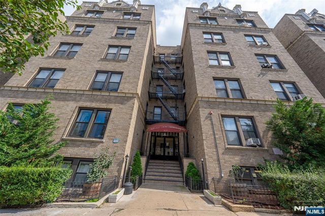 2700 John F Kennedy Boulevard 102, Jersey City, NJ 07306