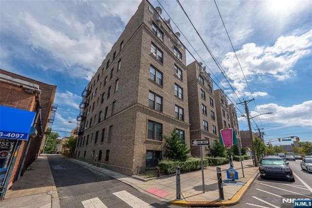 2700 John F Kennedy Boulevard 102, Jersey City, NJ 07306