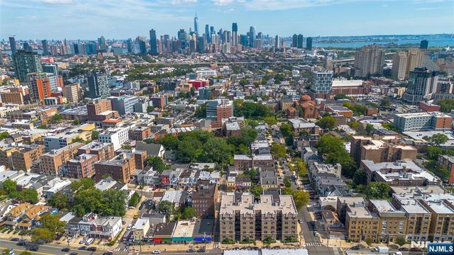 2700 John F Kennedy Boulevard 102, Jersey City, NJ 07306
