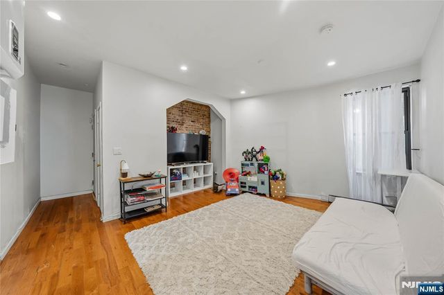2700 John F Kennedy Boulevard 102, Jersey City, NJ 07306