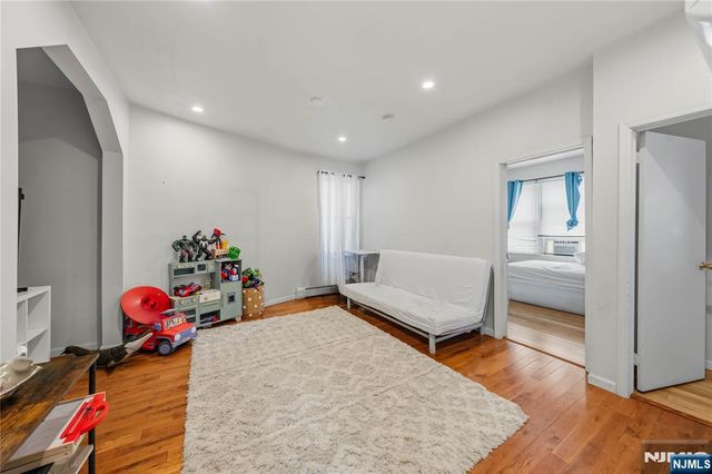 2700 John F Kennedy Boulevard 102, Jersey City, NJ 07306