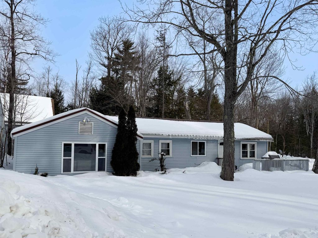 31 Pine Road, Middleton, NH 03887