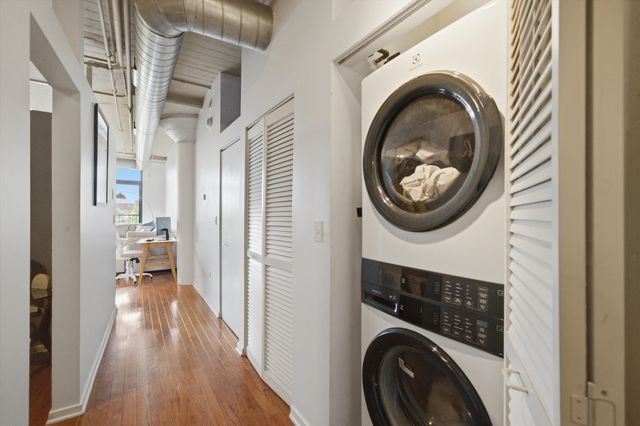 1525 S Sangamon Street 311, Chicago, IL 60608