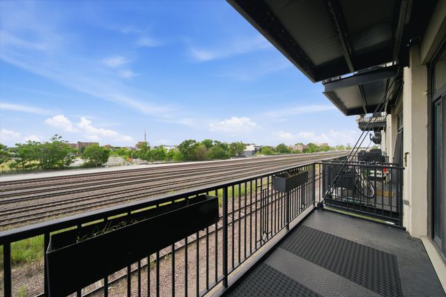 1525 S Sangamon Street 311, Chicago, IL 60608