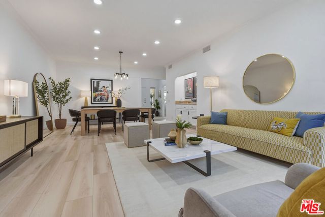 4707 Willis Avenue 206, Sherman Oaks, CA 91403