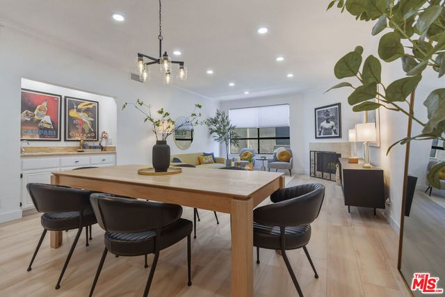 4707 Willis Avenue 206, Sherman Oaks, CA 91403