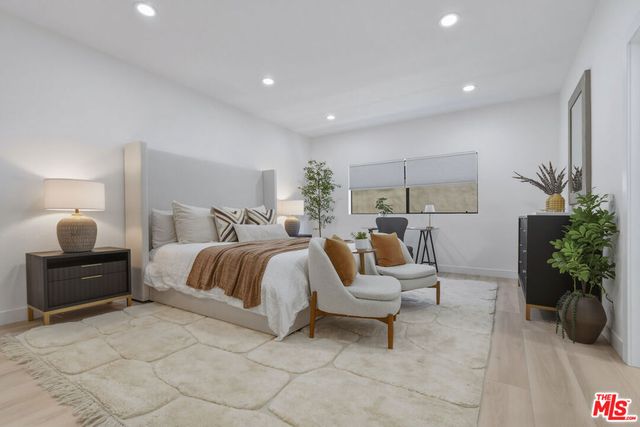 4707 Willis Avenue 206, Sherman Oaks, CA 91403