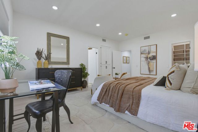 4707 Willis Avenue 206, Sherman Oaks, CA 91403