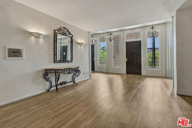 4707 Willis Avenue 206, Sherman Oaks, CA 91403