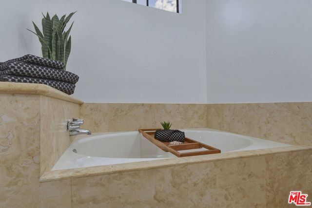 4707 Willis Avenue 206, Sherman Oaks, CA 91403