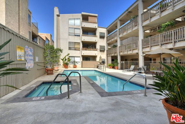 4707 Willis Avenue 206, Sherman Oaks, CA 91403