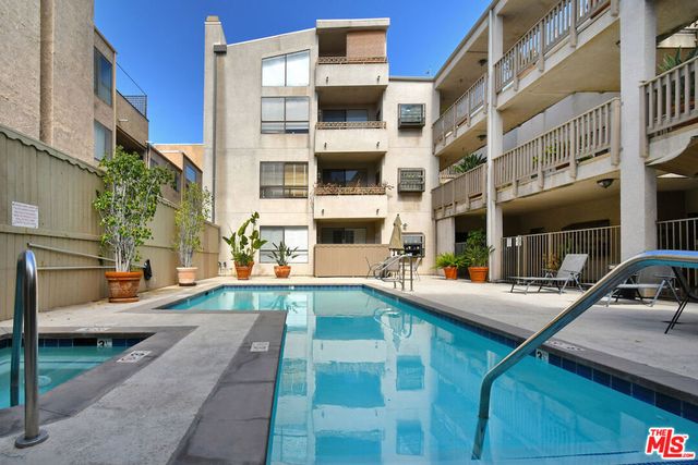 4707 Willis Avenue 206, Sherman Oaks, CA 91403