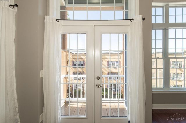 1238 Elsinore Avenue, Cincinnati, OH 45202