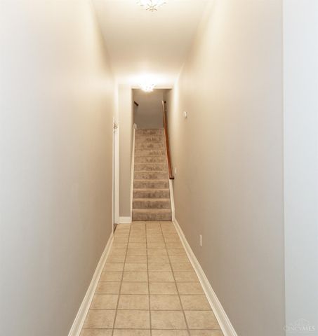 1238 Elsinore Avenue, Cincinnati, OH 45202