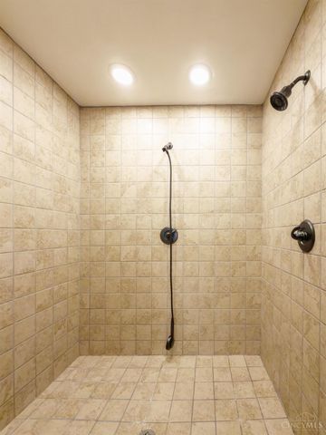 1238 Elsinore Avenue, Cincinnati, OH 45202