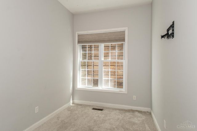 1238 Elsinore Avenue, Cincinnati, OH 45202