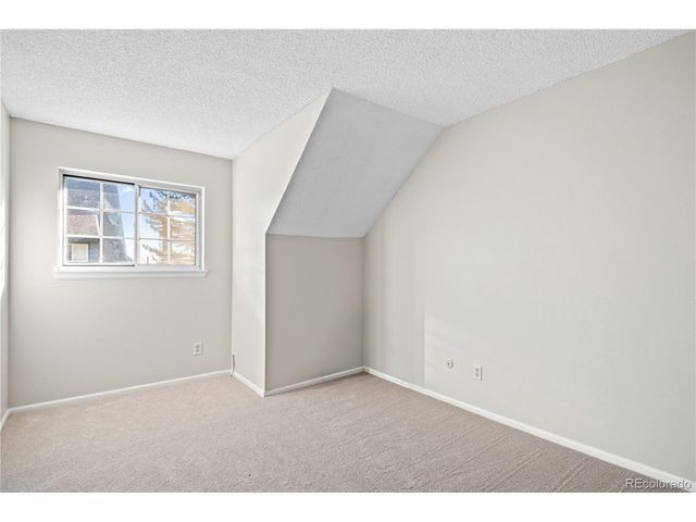 10351 Red Mtn E, Littleton, CO 80127