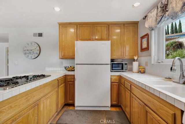 32 W Bonita, Simi Valley, CA 93065