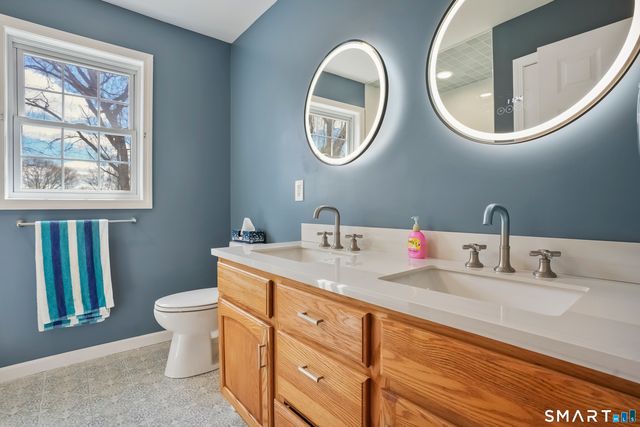 72 Perry Hill Road, Shelton, CT 06484