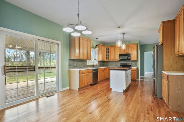 72 Perry Hill Road, Shelton, CT 06484