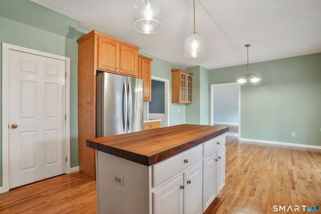 72 Perry Hill Road, Shelton, CT 06484