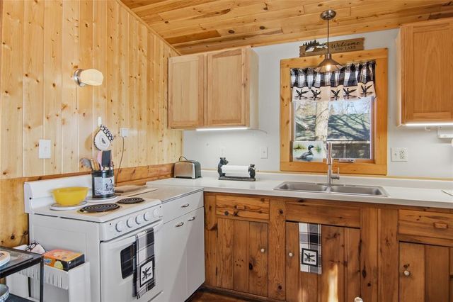 12812N County Hwy T, Hayward, WI 54843