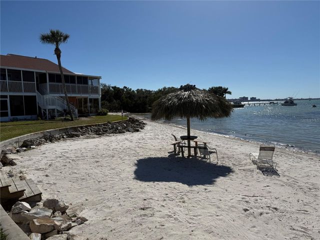 3735 42ND WAY S E, St Petersburg, FL 33711