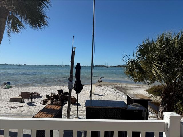 3735 42ND WAY S E, St Petersburg, FL 33711