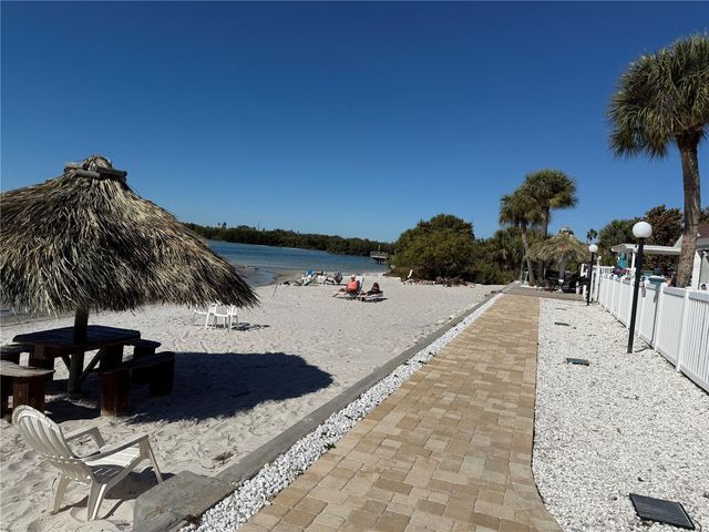 3735 42ND WAY S E, St Petersburg, FL 33711