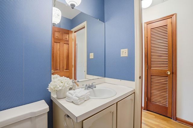 6011 Sedgwick Road, Columbus, OH 43235