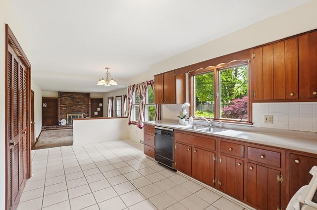6011 Sedgwick Road, Columbus, OH 43235