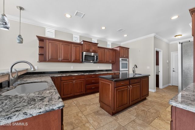 1150 Puerta De Picacho, Las Cruces, NM 88007
