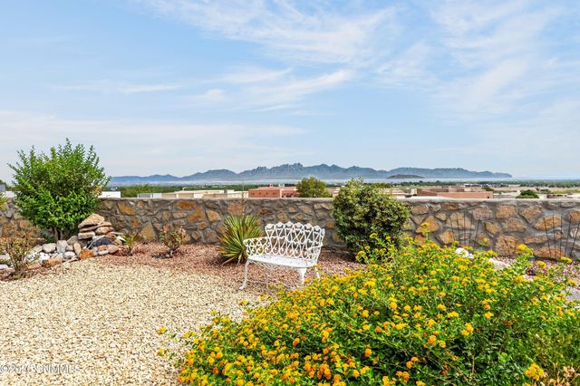 1150 Puerta De Picacho, Las Cruces, NM 88007
