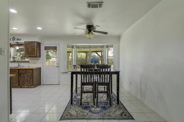 109 Spring Hill Road, Red Oak, TX 75154