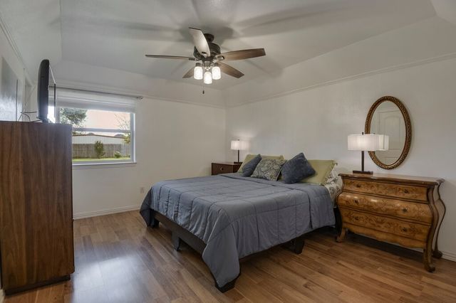 109 Spring Hill Road, Red Oak, TX 75154