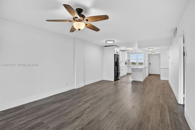 250 Jacaranda Drive 703, Plantation, FL 33324