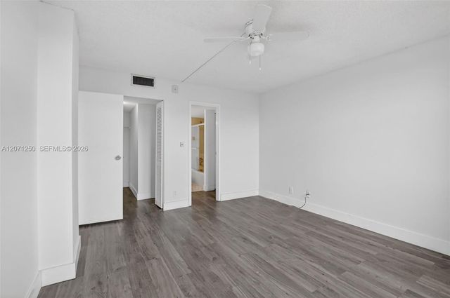 250 Jacaranda Drive 703, Plantation, FL 33324