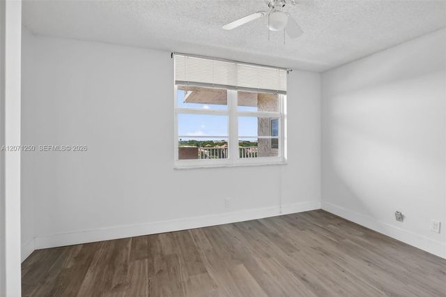 250 Jacaranda Drive 703, Plantation, FL 33324
